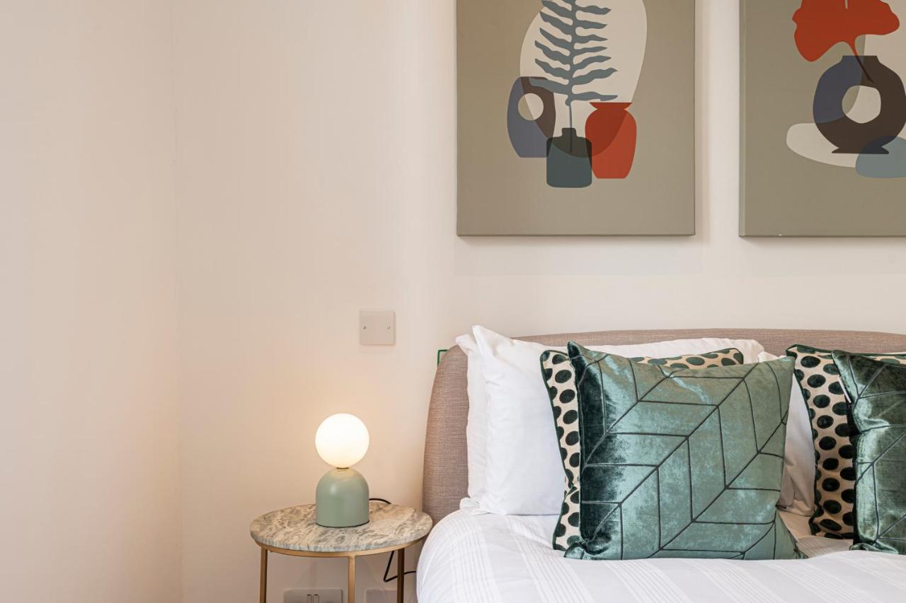 Stylish 1 Bed Flats In Soho, Next To Piccadilly Circus And Trafalgar Square Londres Exterior foto